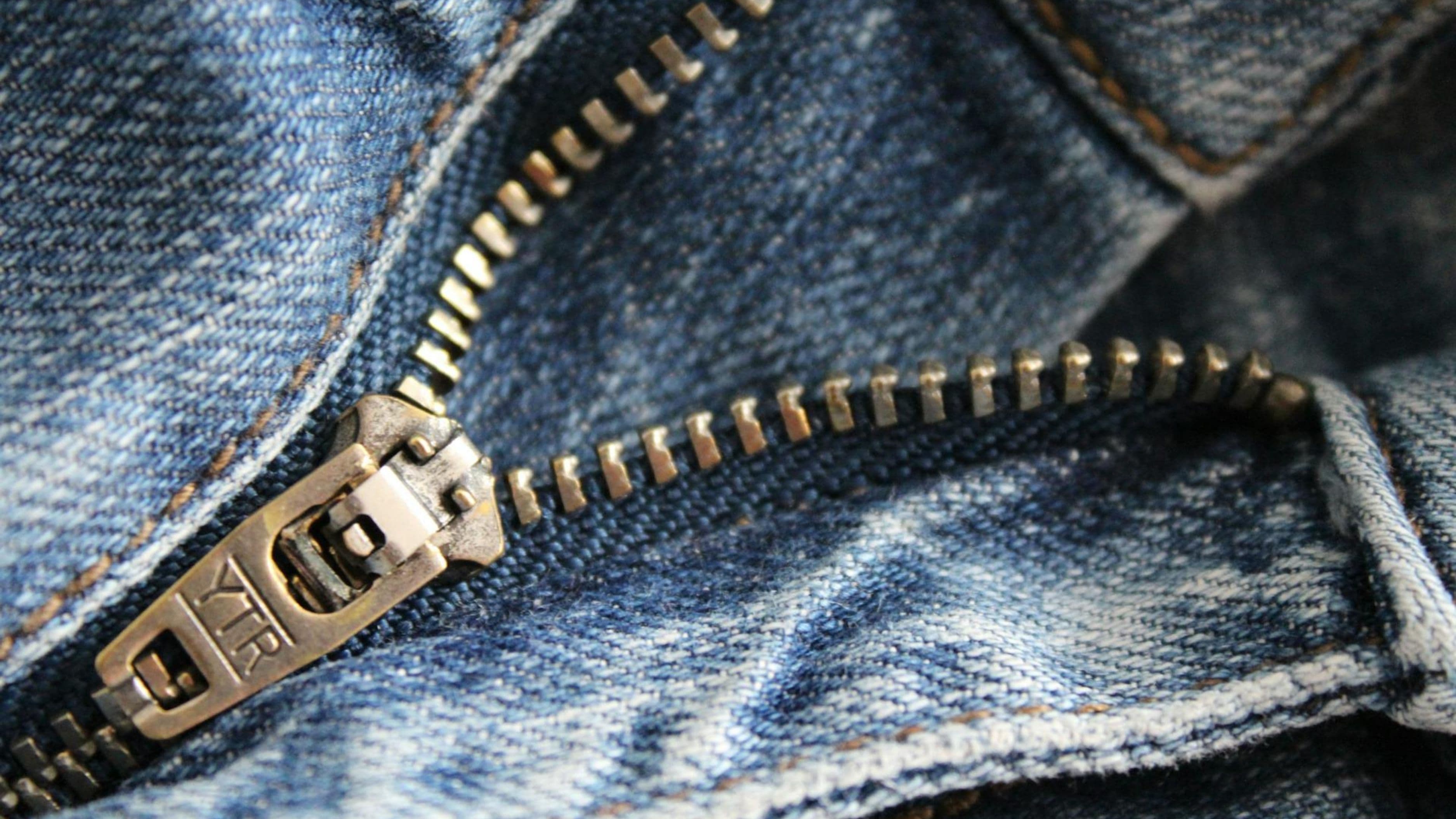 Fixing a Broken Zipper: 3 Methods That Actually Work
