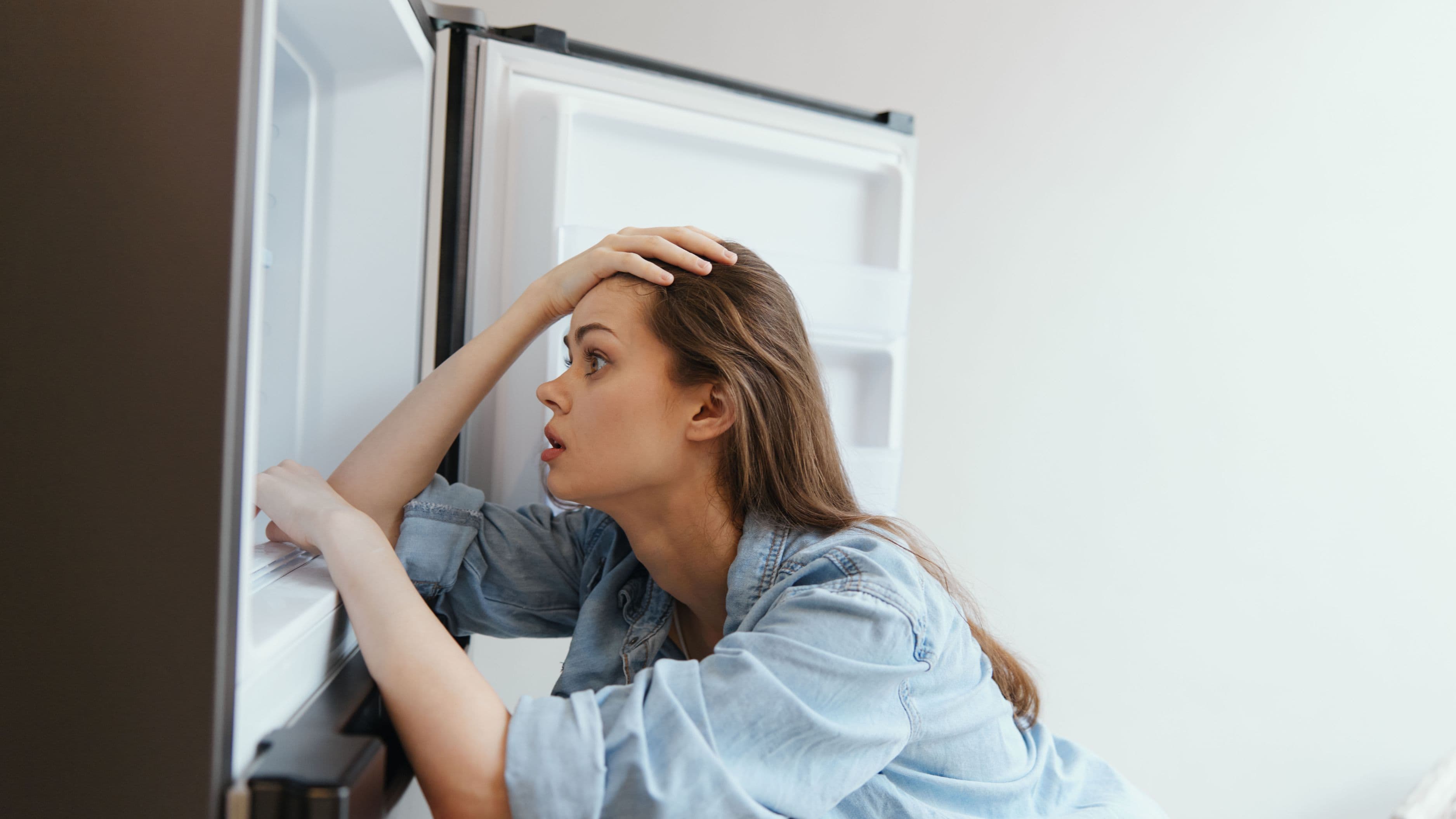 Why Is My Refrigerator Making a Knocking Noise at Night?