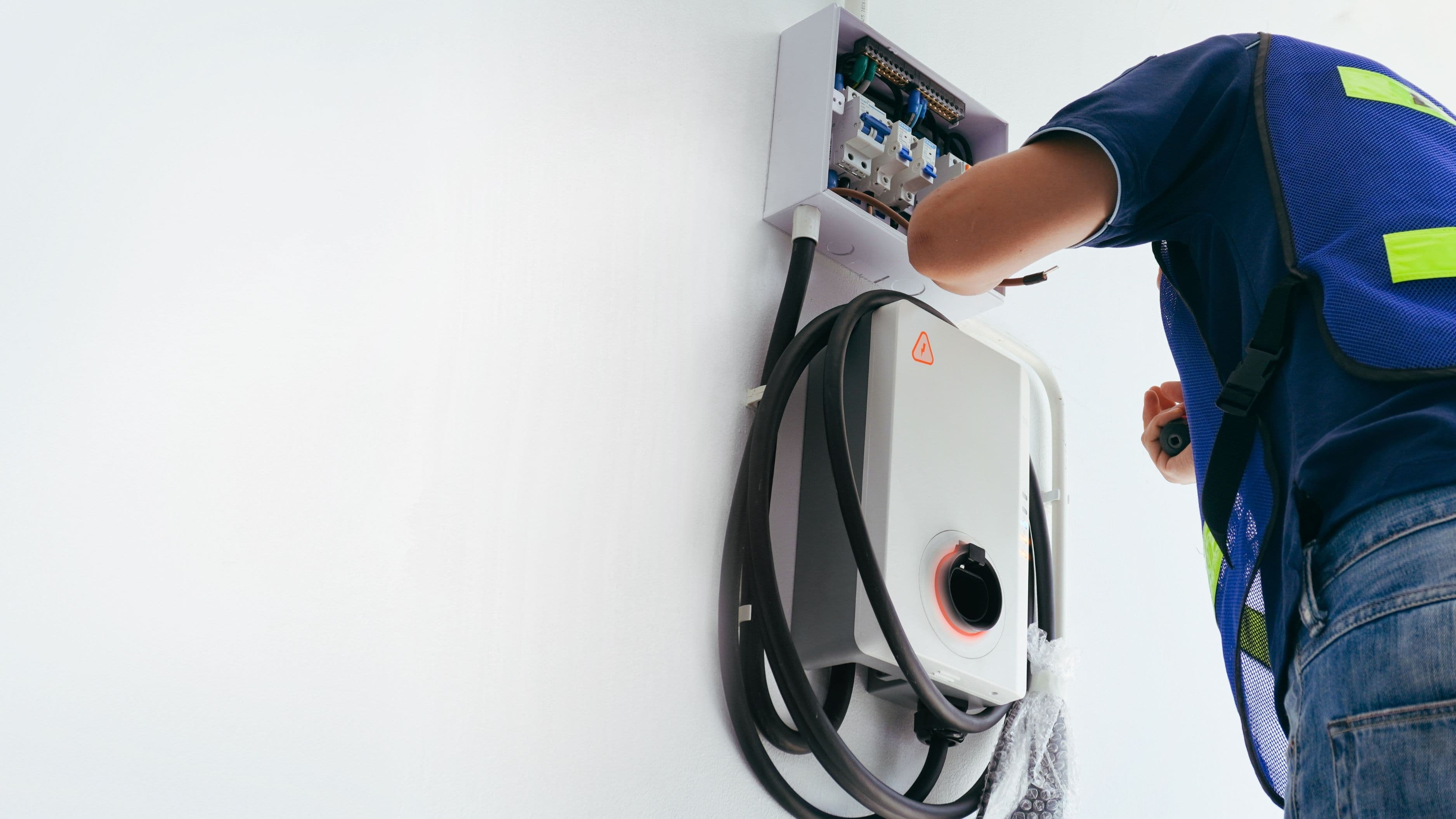 How Much Does It Cost to Install a Level 2 Charger at Home?