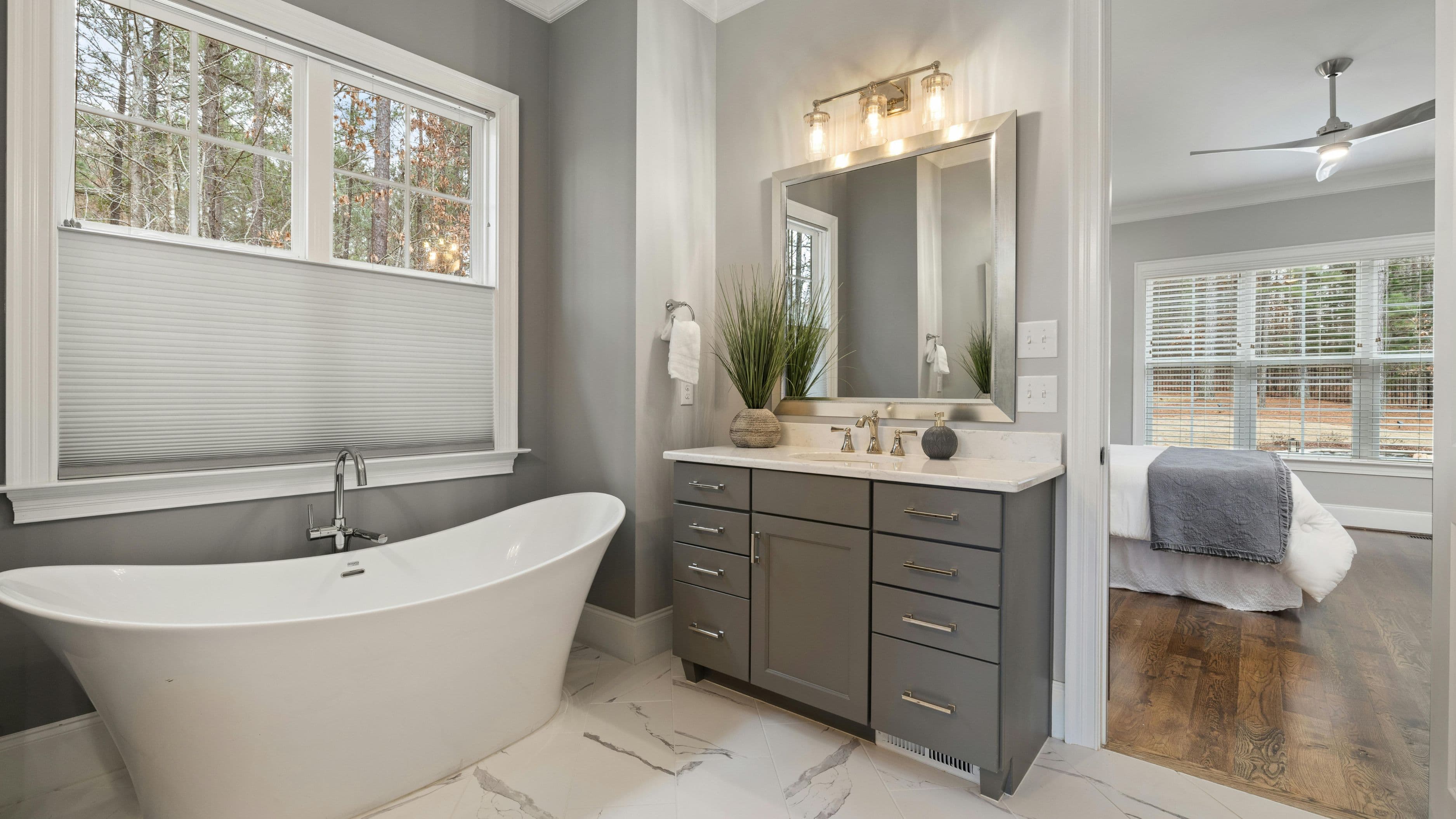 Walk in Tubs Guide for Safety and Comfort at Home